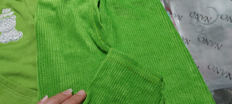 سویشرت تو کرک و شلوار مخمل کبریتی بچه گانه تک رنگ