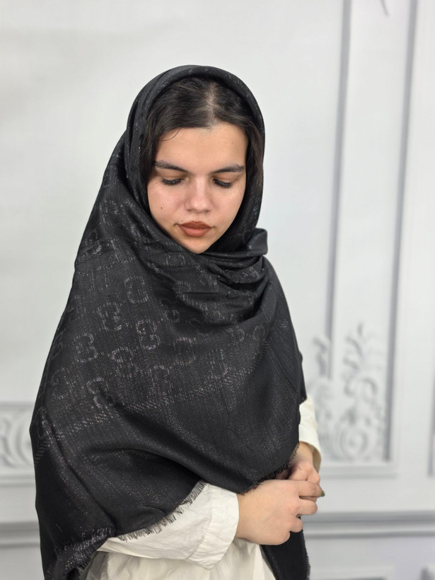 روسری مشکی ژاکارد لمه اعلا مارک دار اورجینال